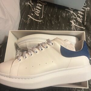 alexander mcqueens size 13